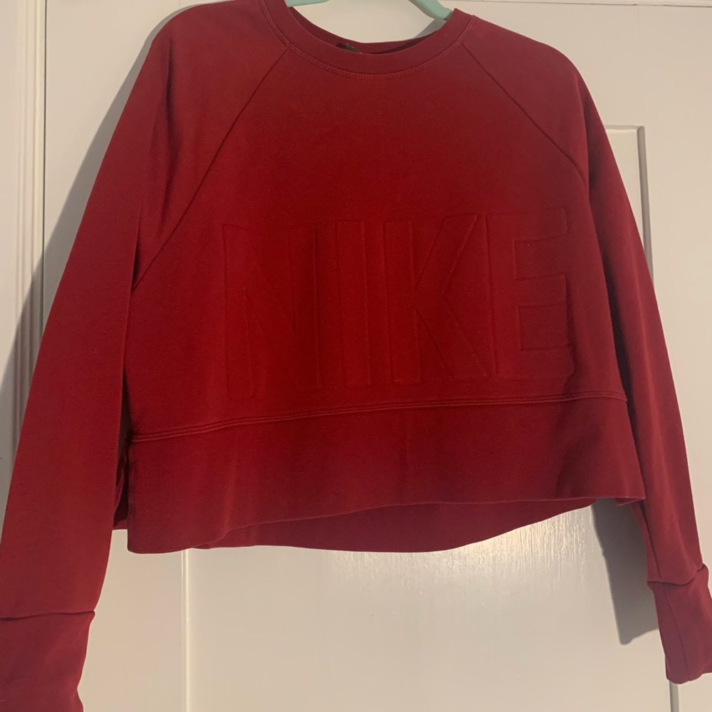 Nike dry fit red cropped crew neck